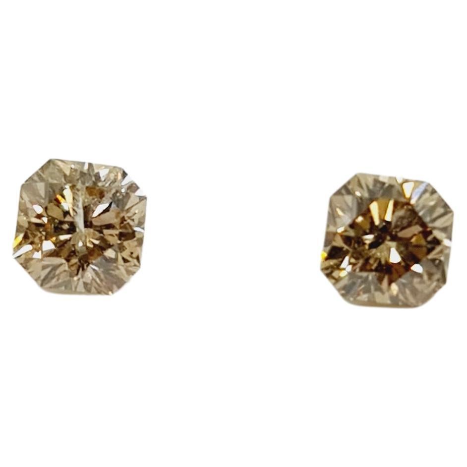 GIA Certified Solitaire Fancy Cognac Diamond Studs 0.45 Carat I2 0.46 Carat I1

Exquisite, 18k Whitegold Solitaire Earrings with Fancy Flanders Cut Diamonds. High Gloss Polished.   

Flanders Cut
Also called 