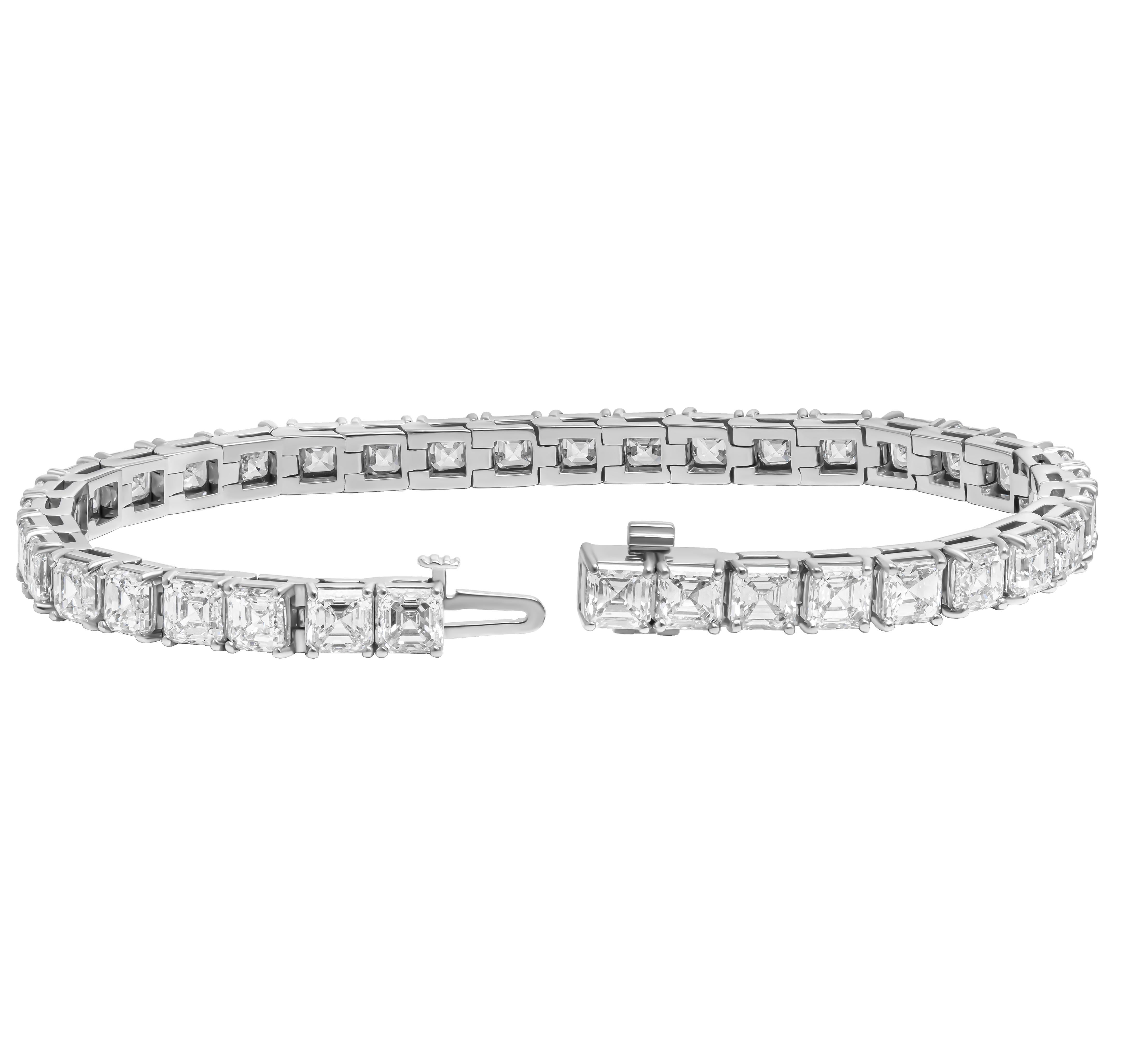 GIA Certified Tennis Bracelet with Asscher Cut Diamonds 0.50ct each In New Condition For Sale In New York, NY