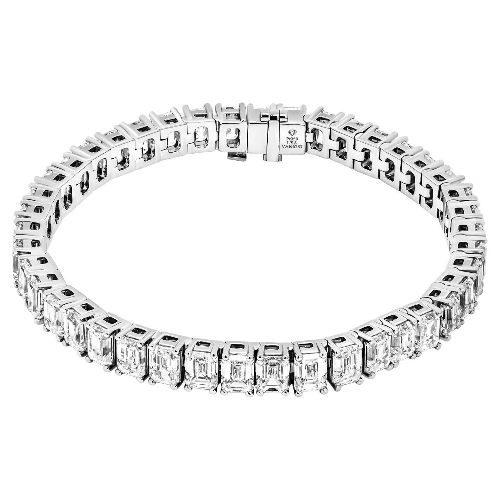 Gia Certified Tennis Bracelet with Emerald Cut with 0.60 Ct Each Stone in PT950 For Sale