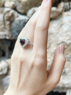 Bague en or blanc 18 carats certifiée GIA, rubis thaïlandais en forme de cœur et diamants