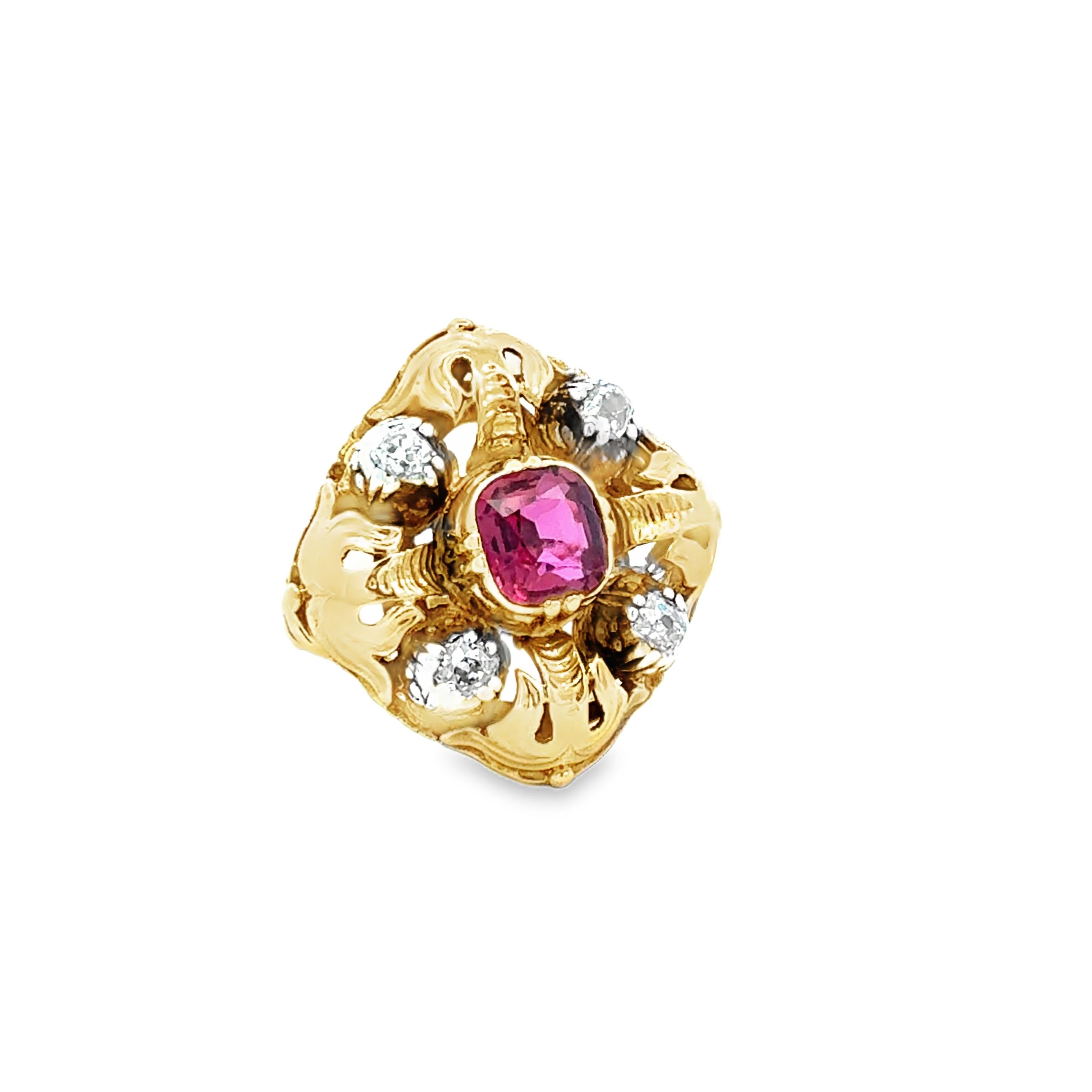 Bague cocktail en rubis et diamants de taille coussin certifiée GIA par la Thaïlande sans chaleur Unisexe en vente