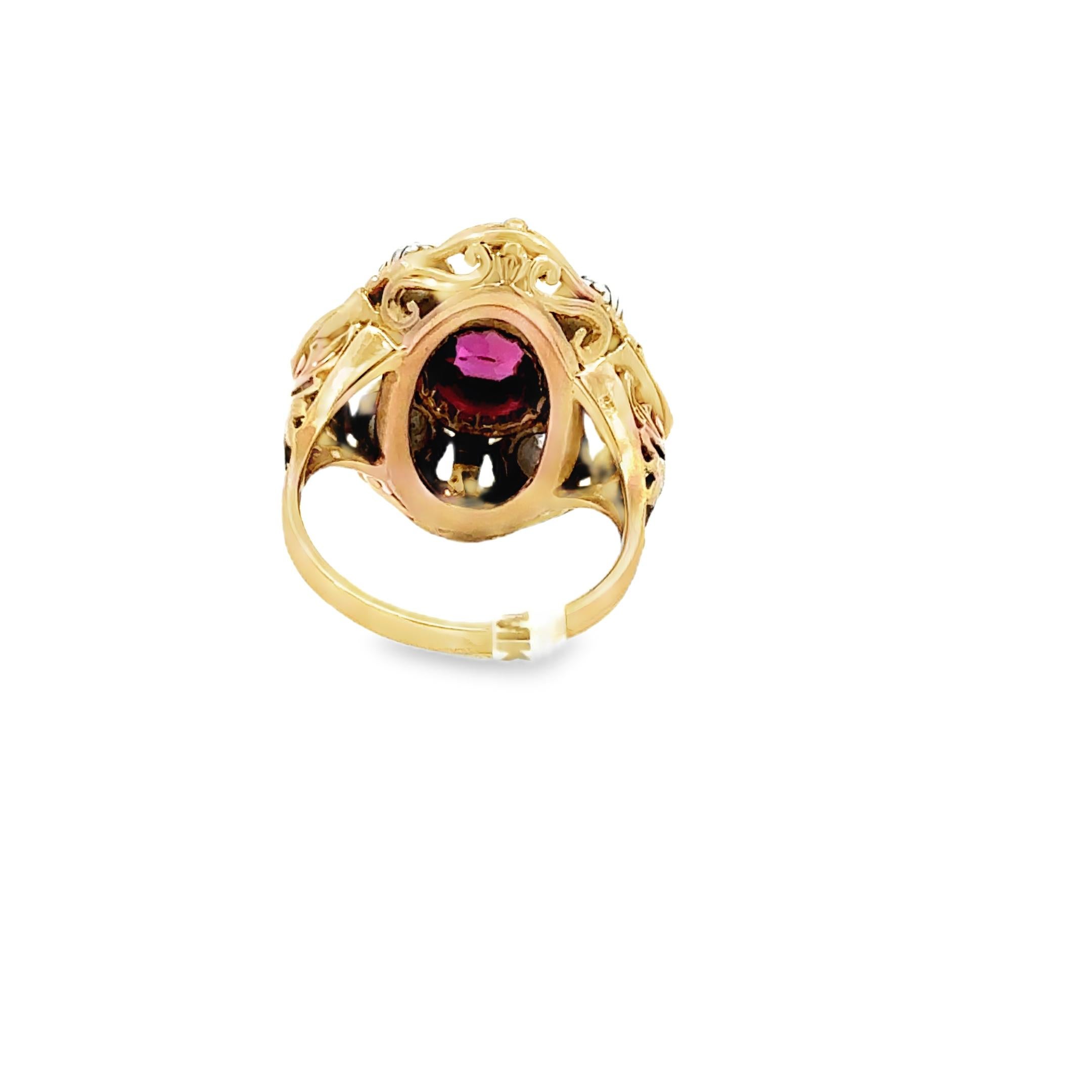 Bague cocktail en rubis et diamants de taille coussin certifiée GIA par la Thaïlande sans chaleur en vente 3