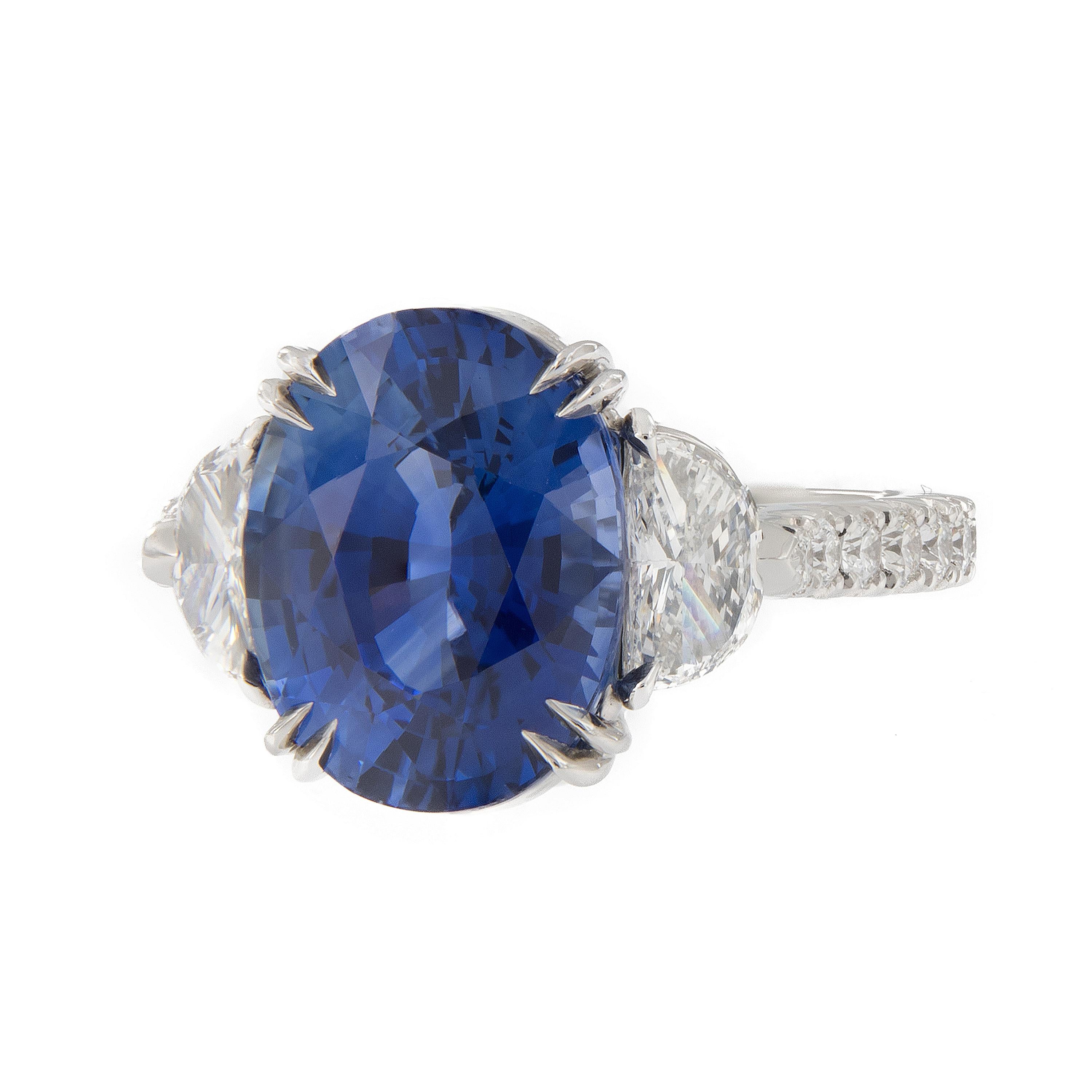 GIA Certified Three-Stone Blue Sapphire Diamond Platinum Ring In New Condition In Troy, MI