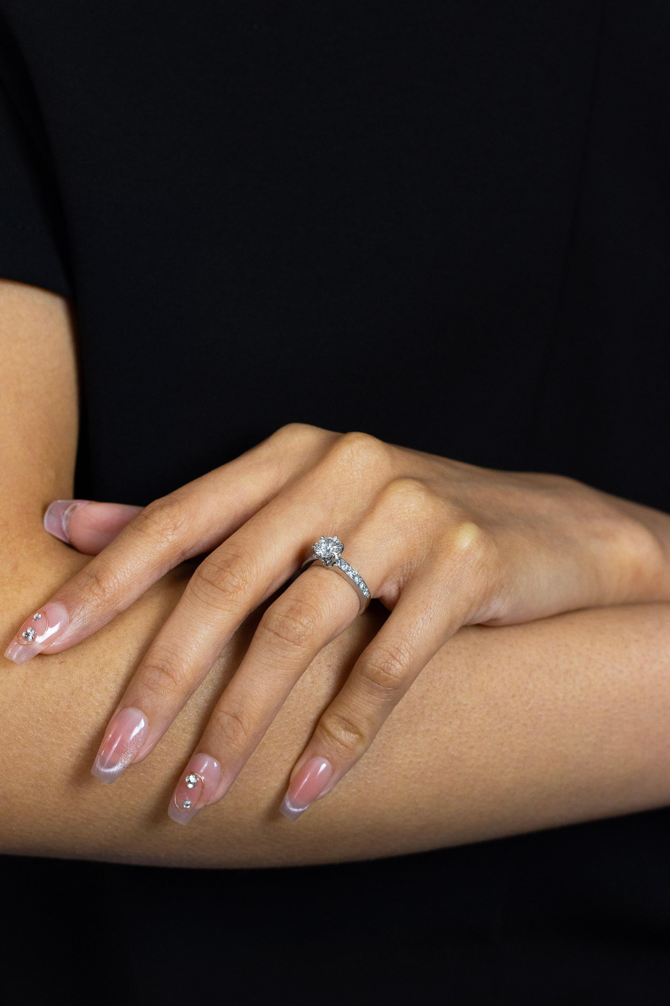 Bague de fiançailles Tiffany & Co certifiée GIA 1,01 carats diamant brillant en vente 1