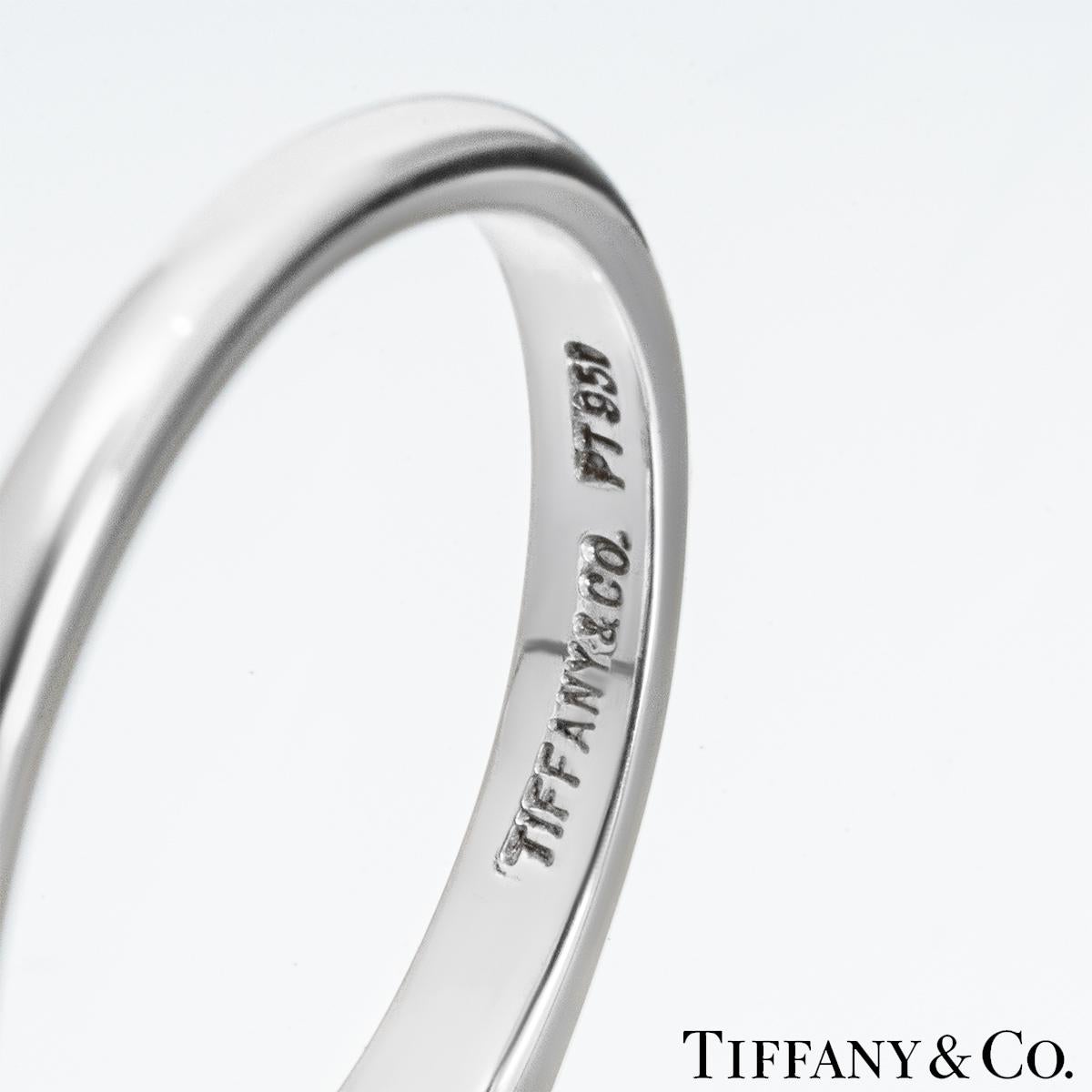 Certifié GIA Tiffany & Co. Bague de fiançailles avec diamant taille émeraude 1,59 carat E/VS1 Pour femmes en vente