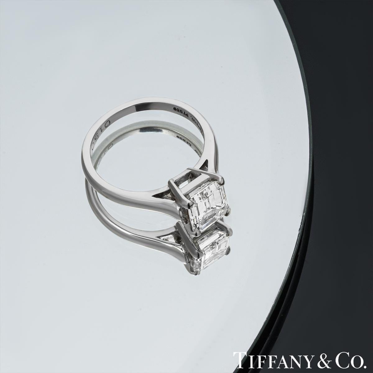 Certifié GIA Tiffany & Co. Bague de fiançailles avec diamant taille émeraude 1,59 carat E/VS1 en vente 2