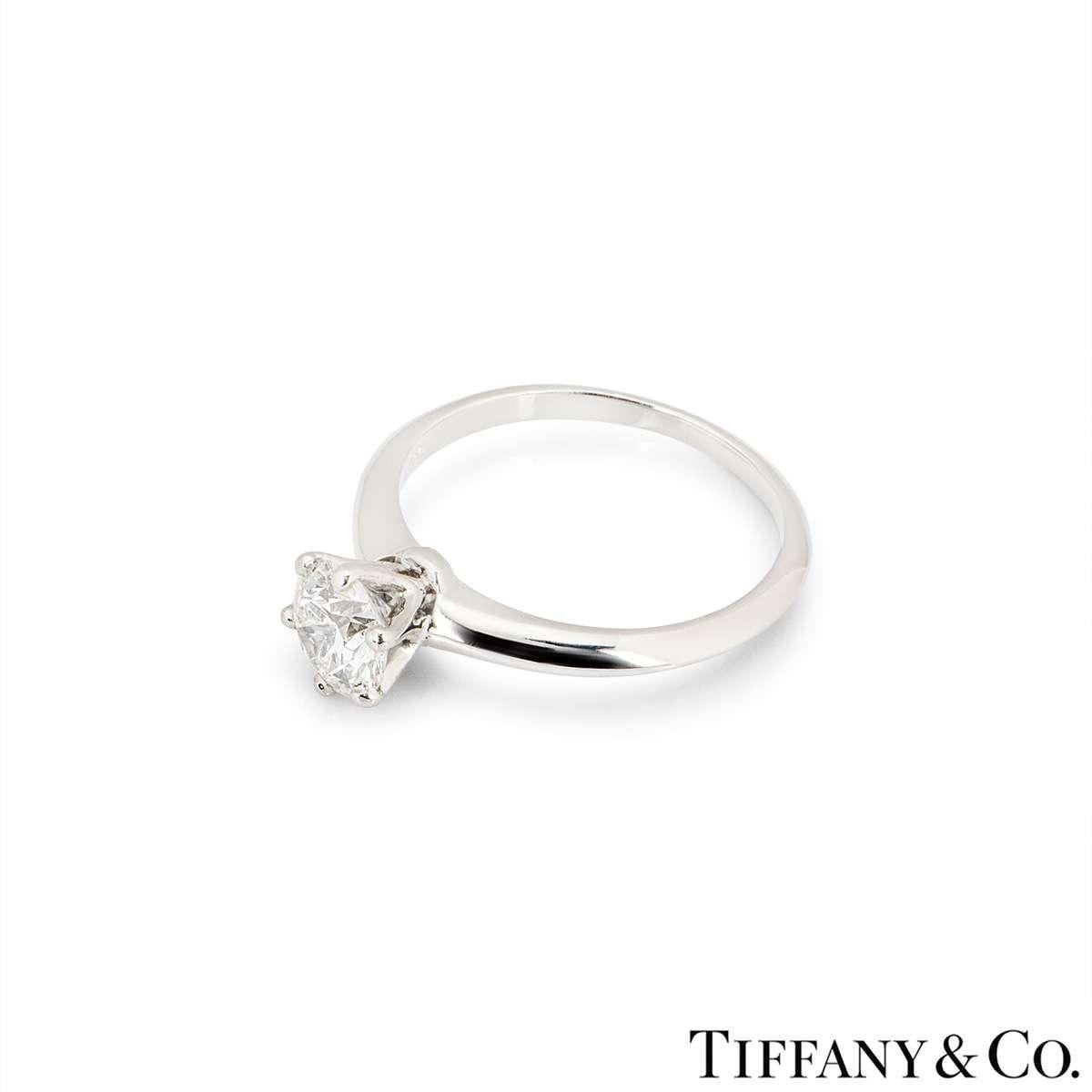 GIA-zertifizierte Tiffany & Co. Platin-Diamantring mit Fassung 1,05 Karat G/VS1 im Zustand „Hervorragend“ im Angebot in London, GB