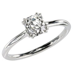 Anello di fidanzamento in platino con diamante a cuscino antico certificato GIA
