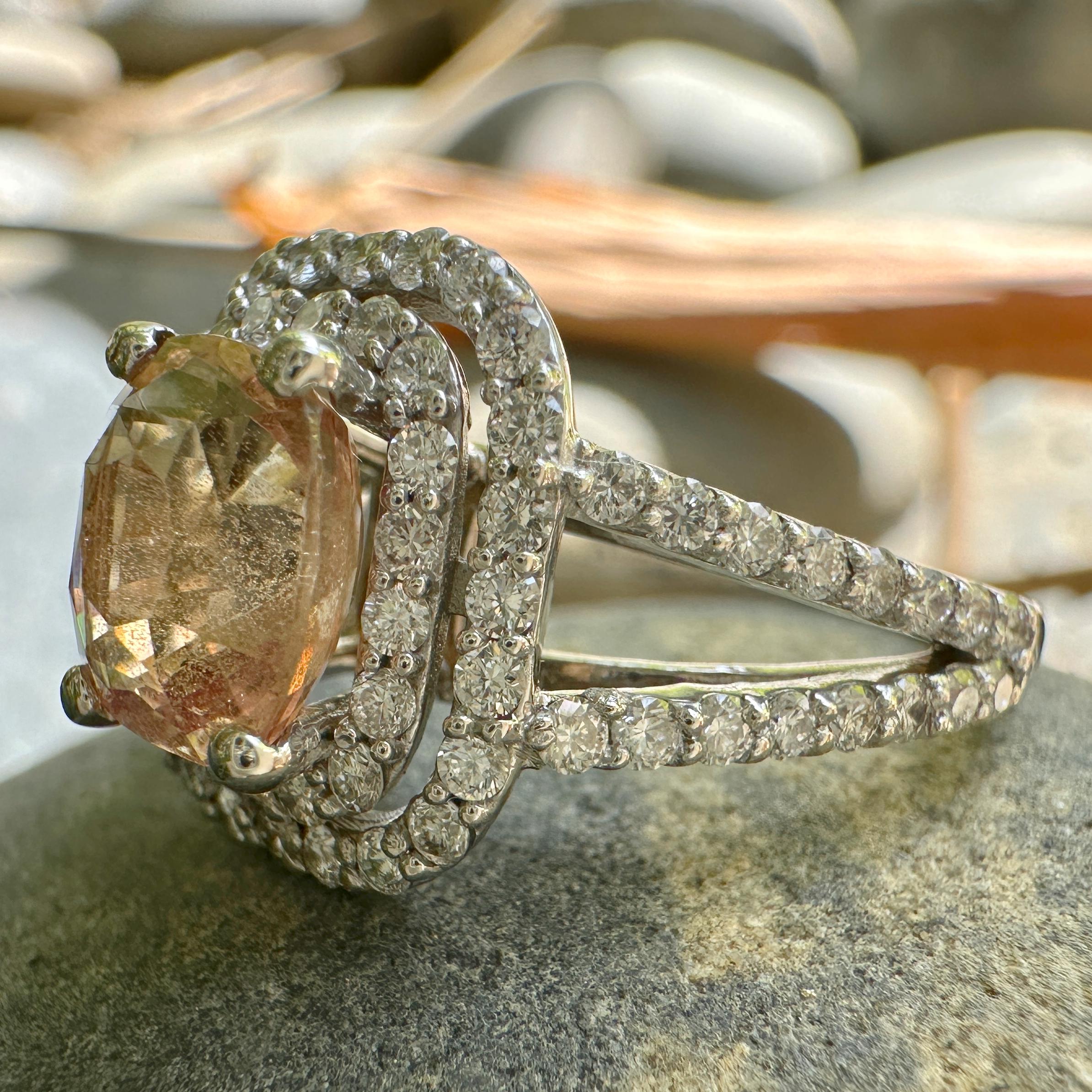 GIA-Certified Unheated 2.25ct Peach Sapphire in White Gold Diamond Halo Ring In Excellent Condition For Sale In Sherman Oaks, CA