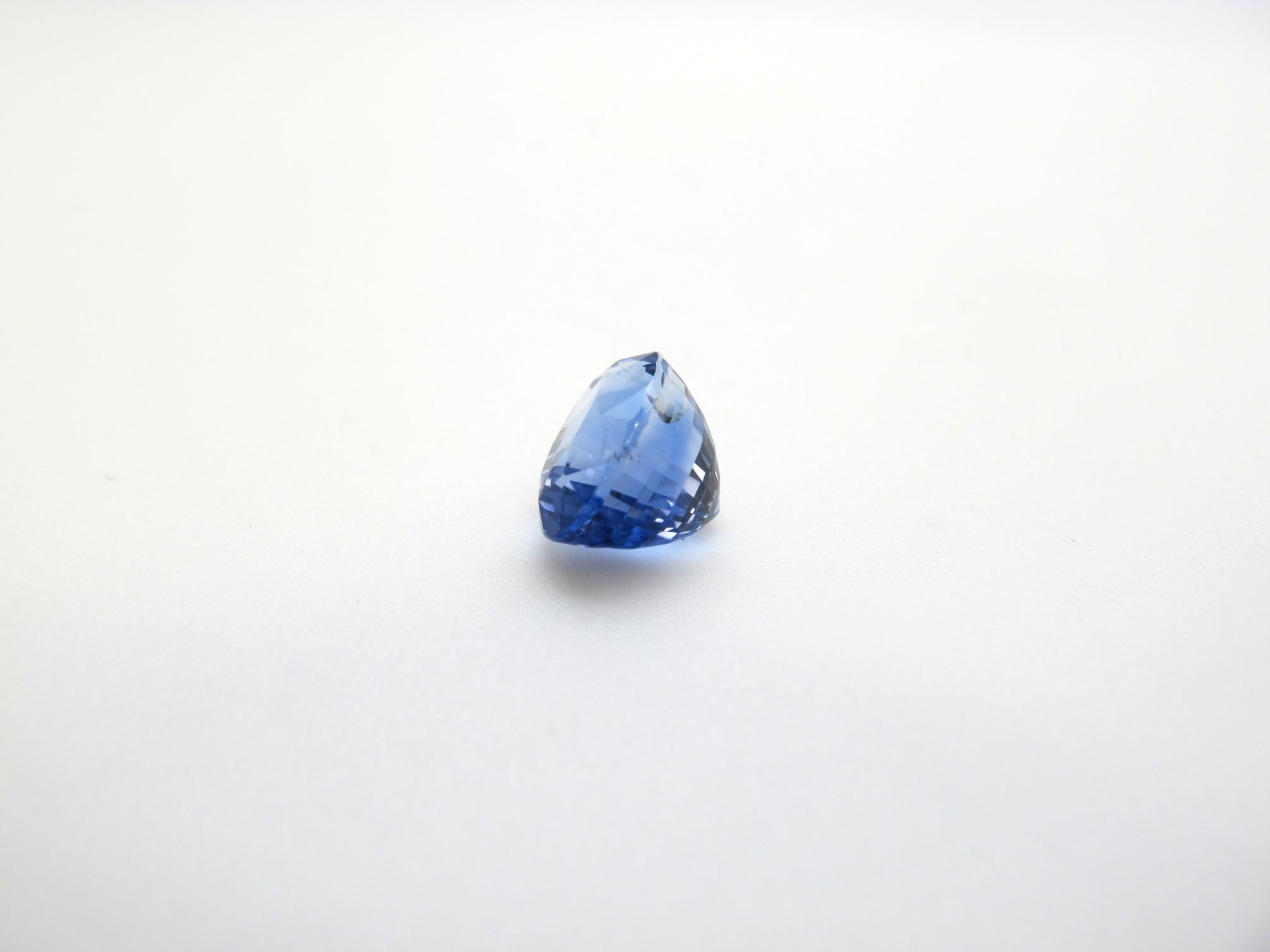 Oval Cut GIA Certified Unheated  6.36 Carat Oval Cornflower Blue Sapphire