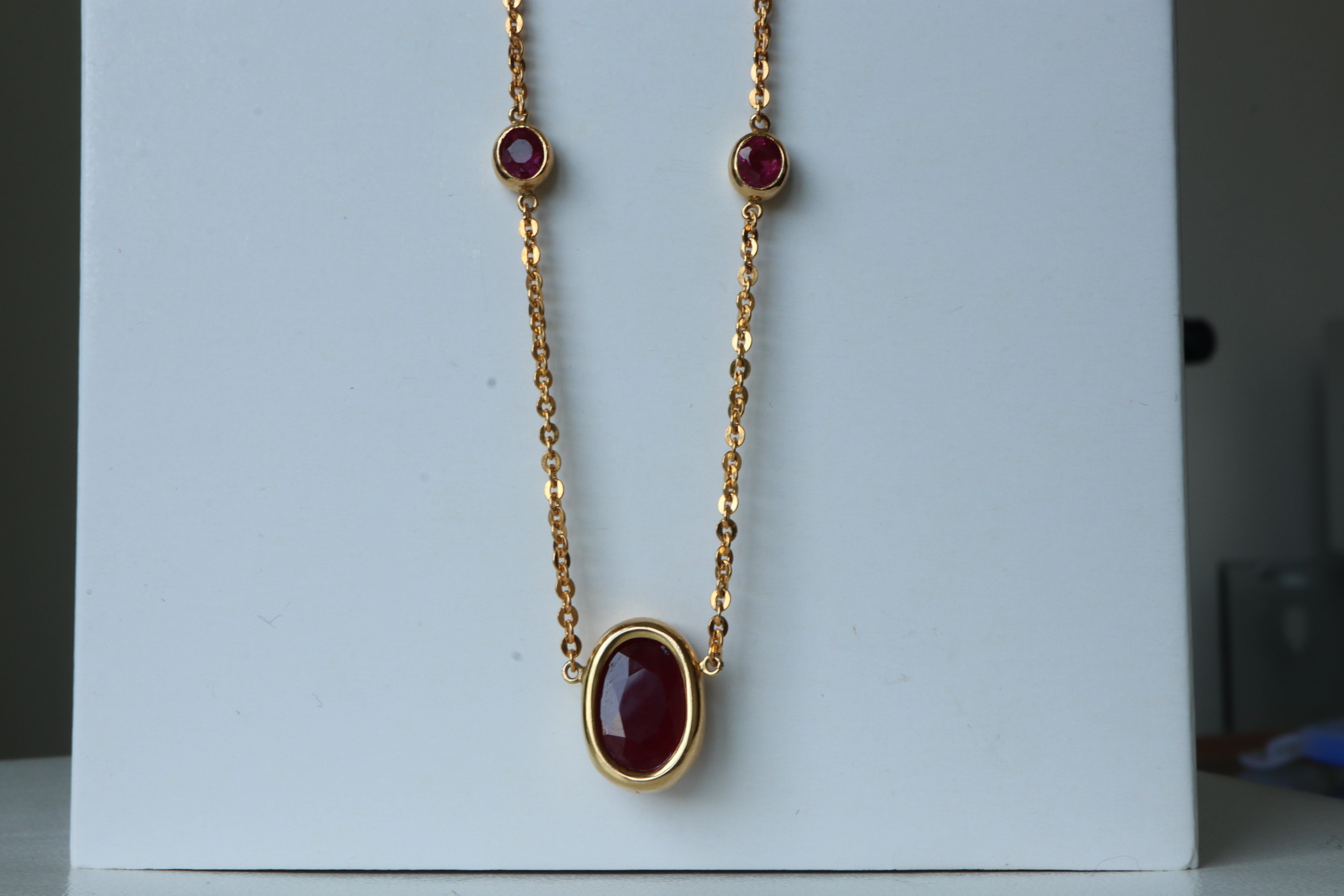 GIA certified Unheated Ruby Necklace in 22k solid gold chain in vendita 2
