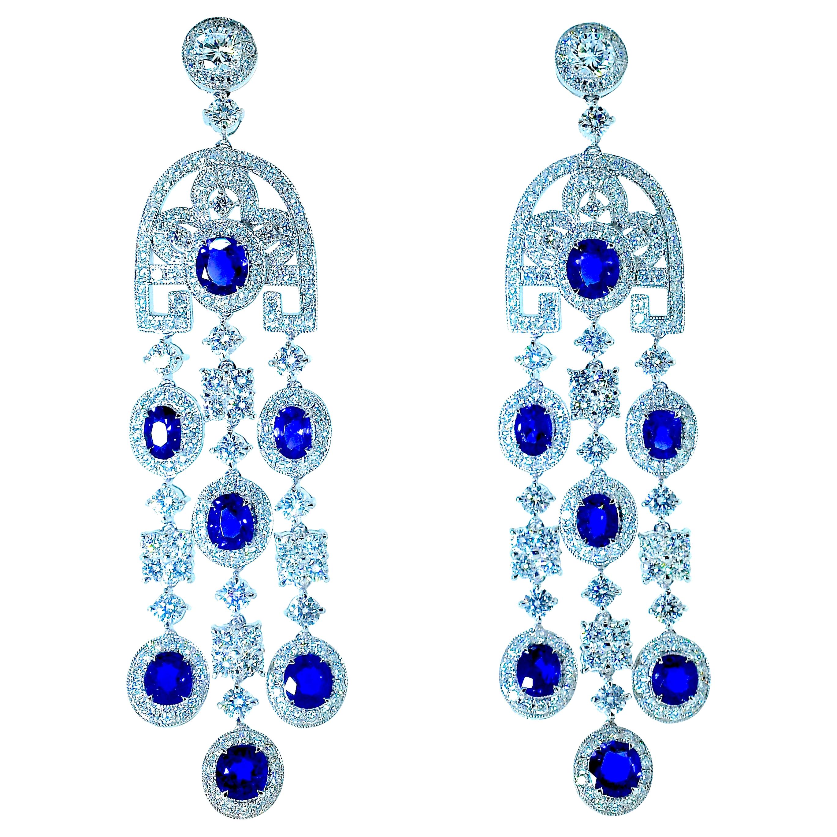 GIA Certified unheated Sapphire, and Diamond Earrings, Pierre/Famille