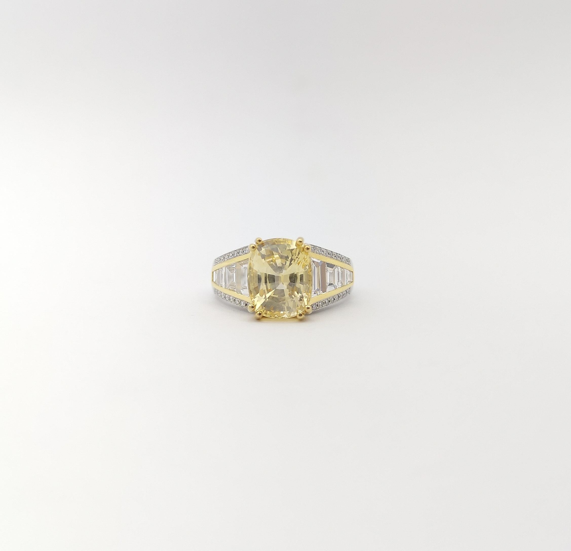 GIA Certified Unheated Yellow Sapphire 5cts with Diamond Ring in 18K White Gold For Sale 2