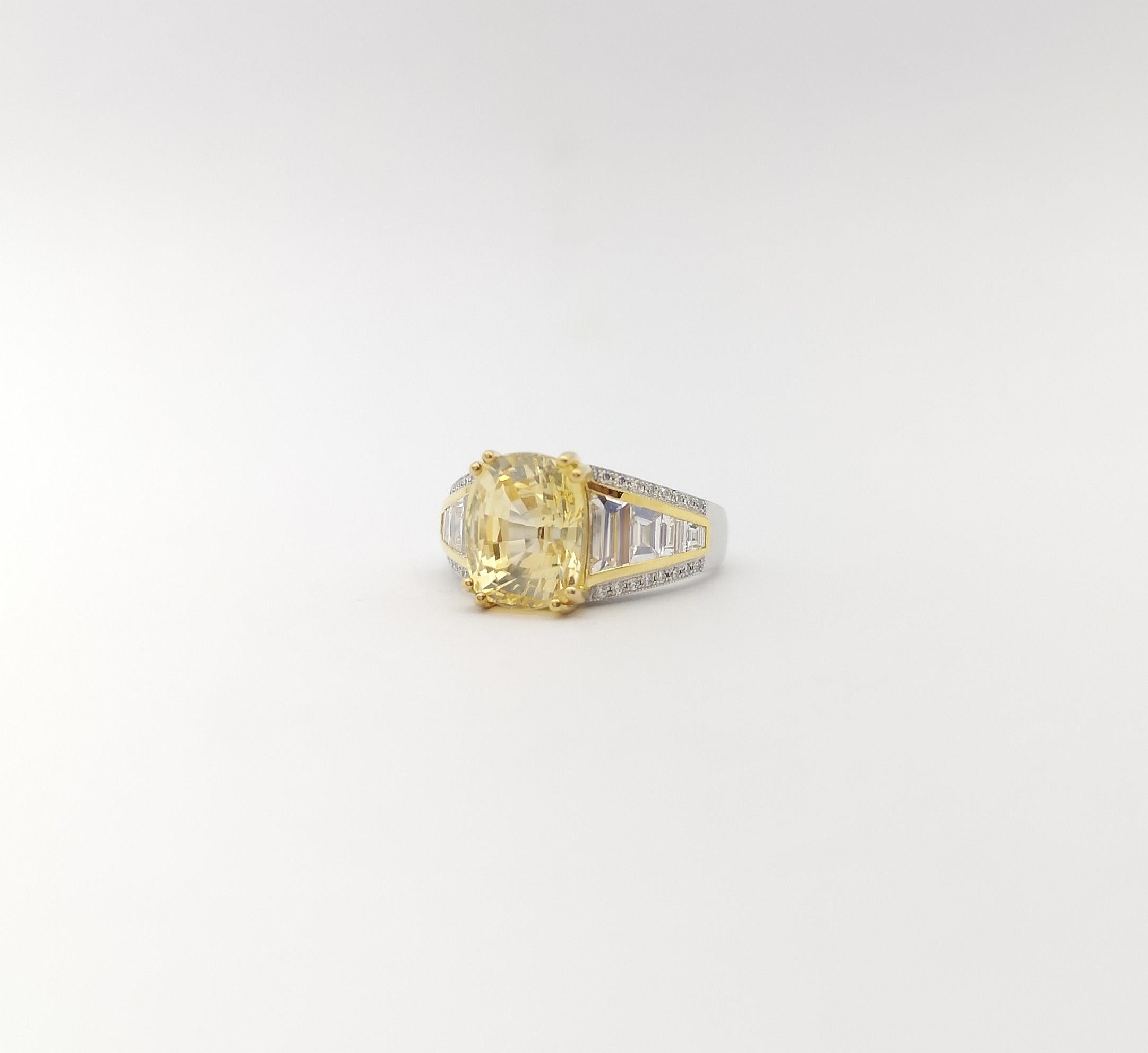 GIA Certified Unheated Yellow Sapphire 5cts with Diamond Ring in 18K White Gold For Sale 3
