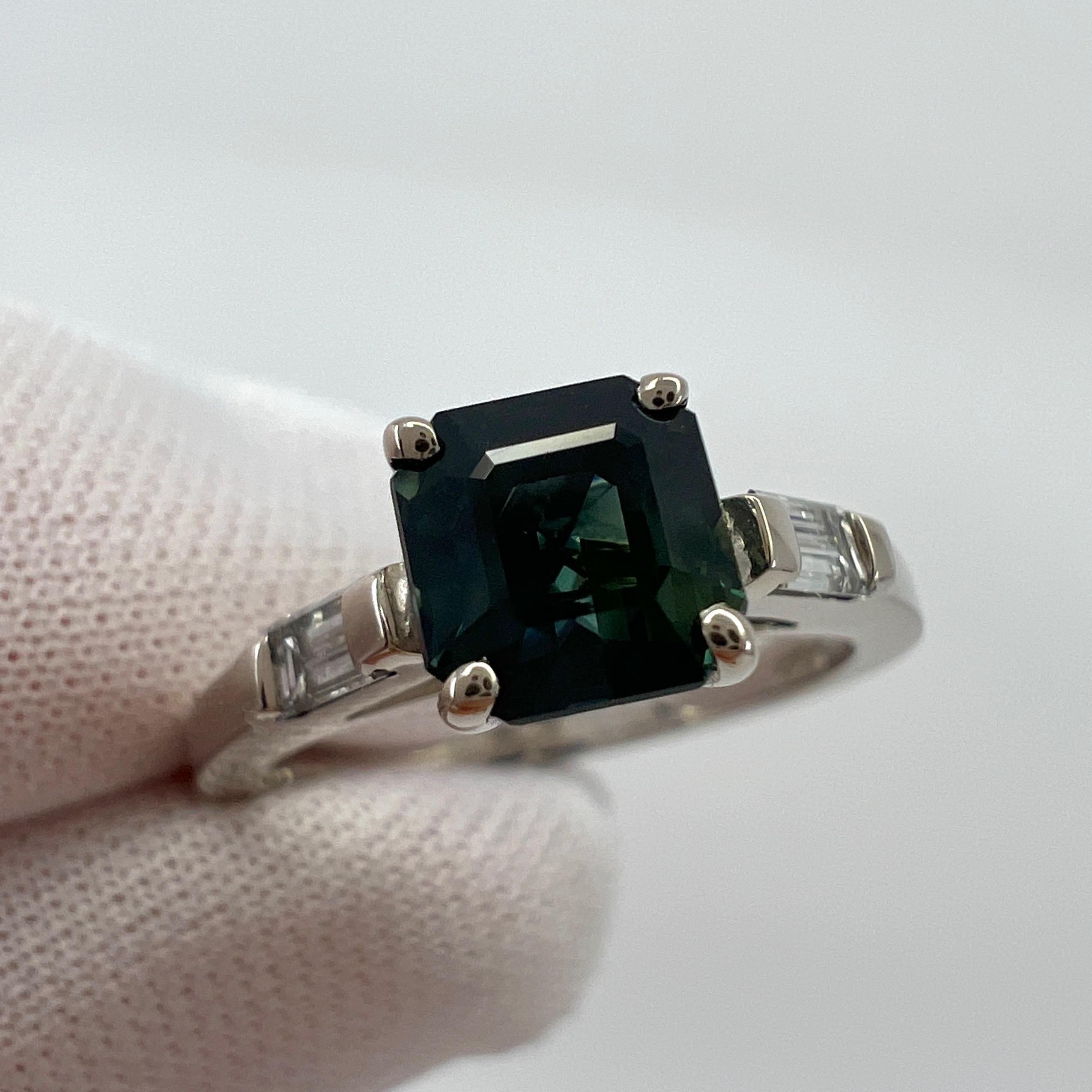 GIA-zertifizierter unbehandelter Asscher Saphir-Diamant-Ring aus 18 Karat Weißgold mit drei Steinen im Angebot 3