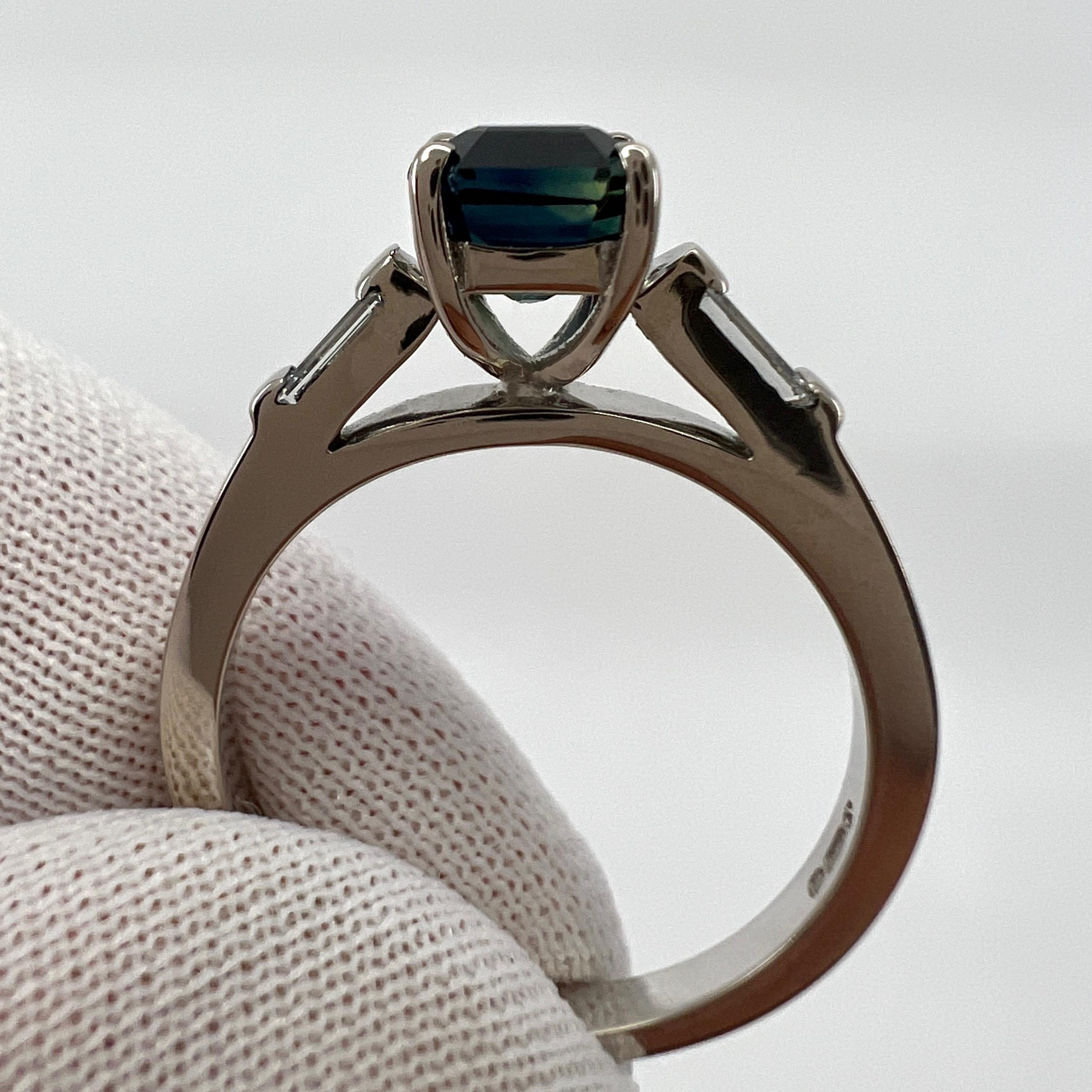GIA-zertifizierter unbehandelter Asscher Saphir-Diamant-Ring aus 18 Karat Weißgold mit drei Steinen im Angebot 4