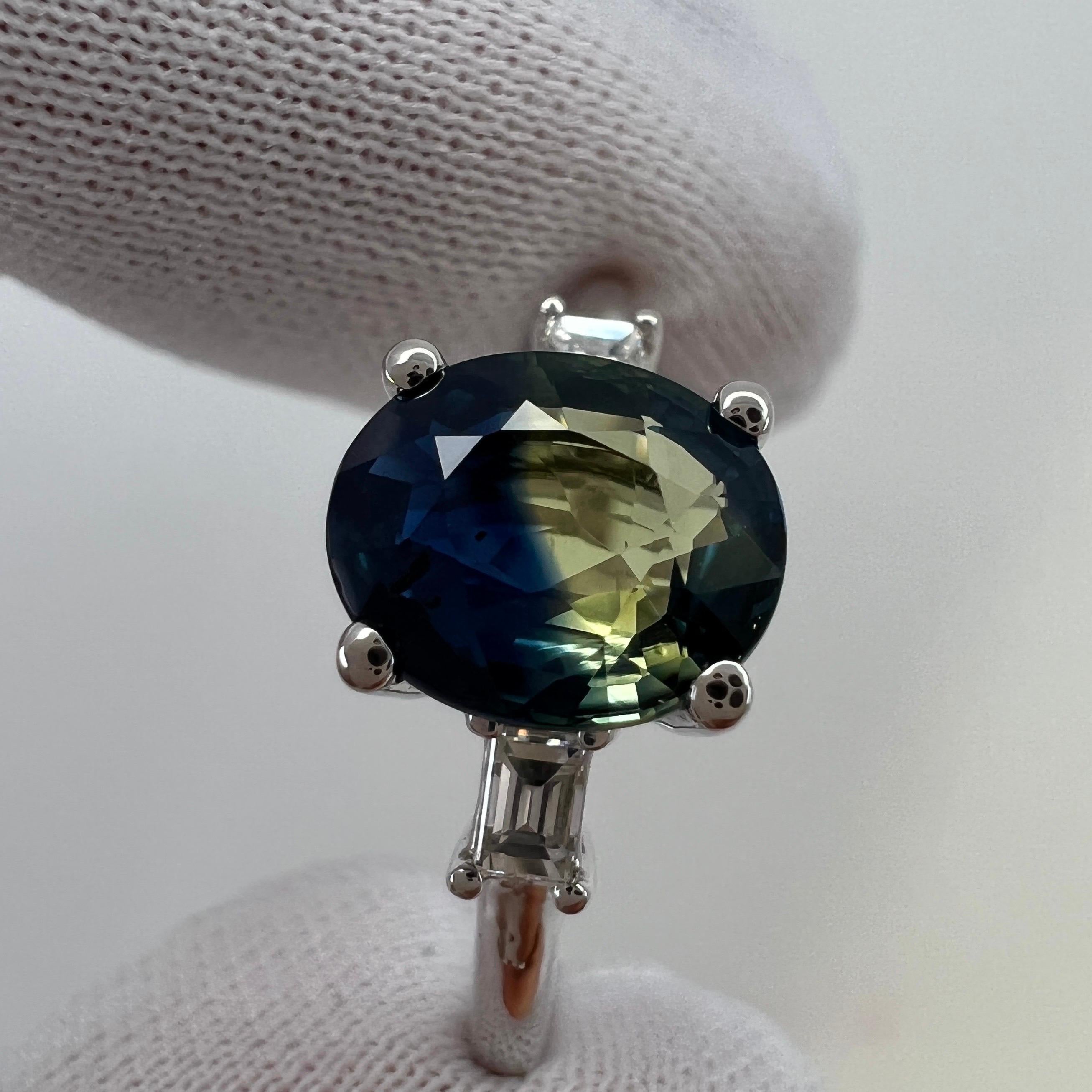 ITSIT entworfener natürlicher Parti Farbe unbehandelter australischer Saphir 18k Weißgold drei Stein Ring.

Seltener GIA-zertifizierter australischer Saphir von 2,04 Karat mit einem atemberaubenden blau-gelben Bicolor-Effekt. Sehr selten und