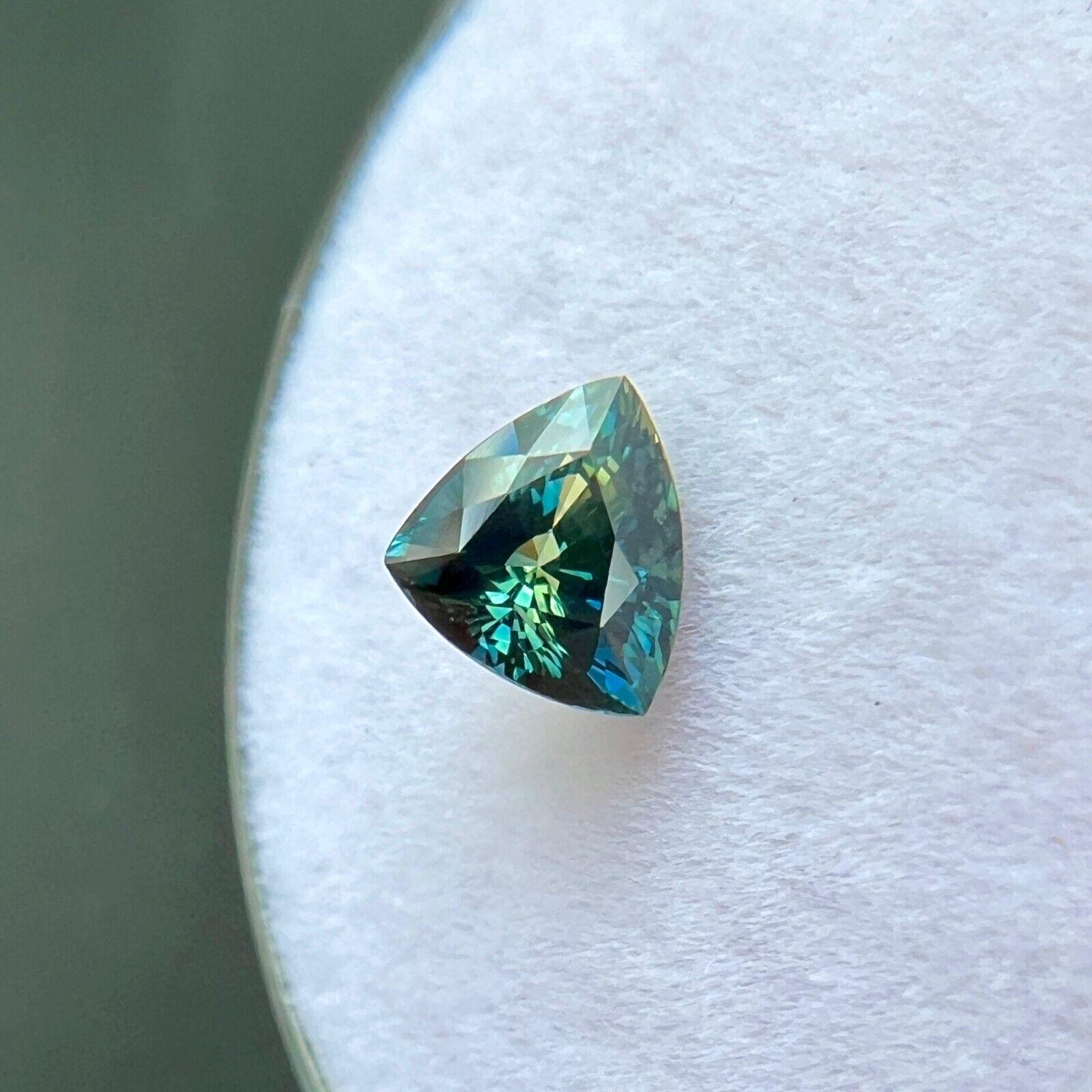 Gia Certified Untreated Green Blue Australian Sapphire 0.85ct Triangle Cut Gem In New Condition For Sale In Birmingham, GB