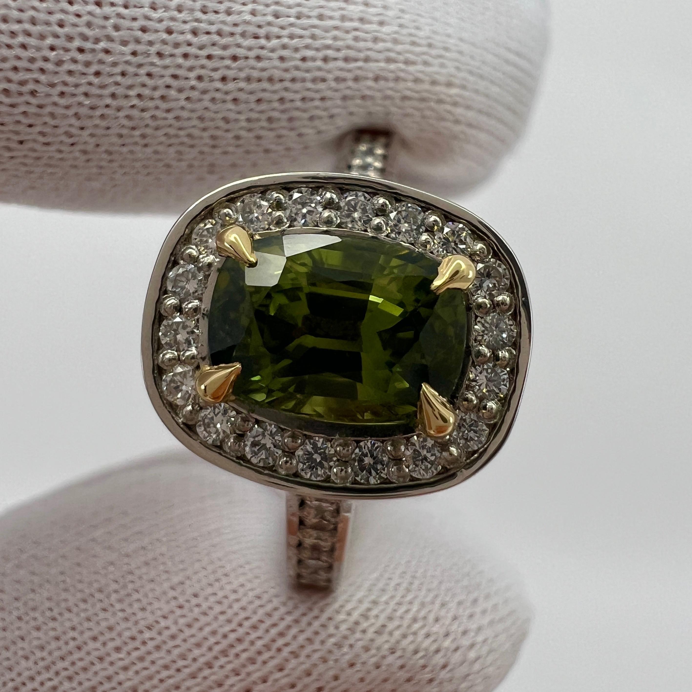 GIA Certified Untreated Vivid Green Thai Sapphire & Diamond 18k Gold Halo Ring In New Condition For Sale In Birmingham, GB