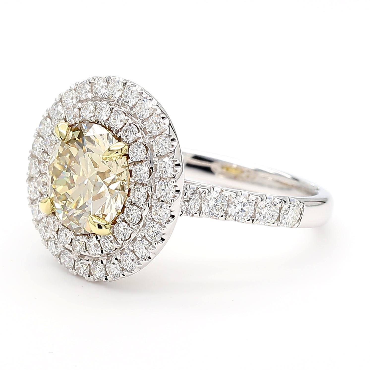 Bague de cocktail en or certifiée GIA et contenant un diamant rond jaune très clair de 3,15 carats TW Neuf - En vente à New York, NY