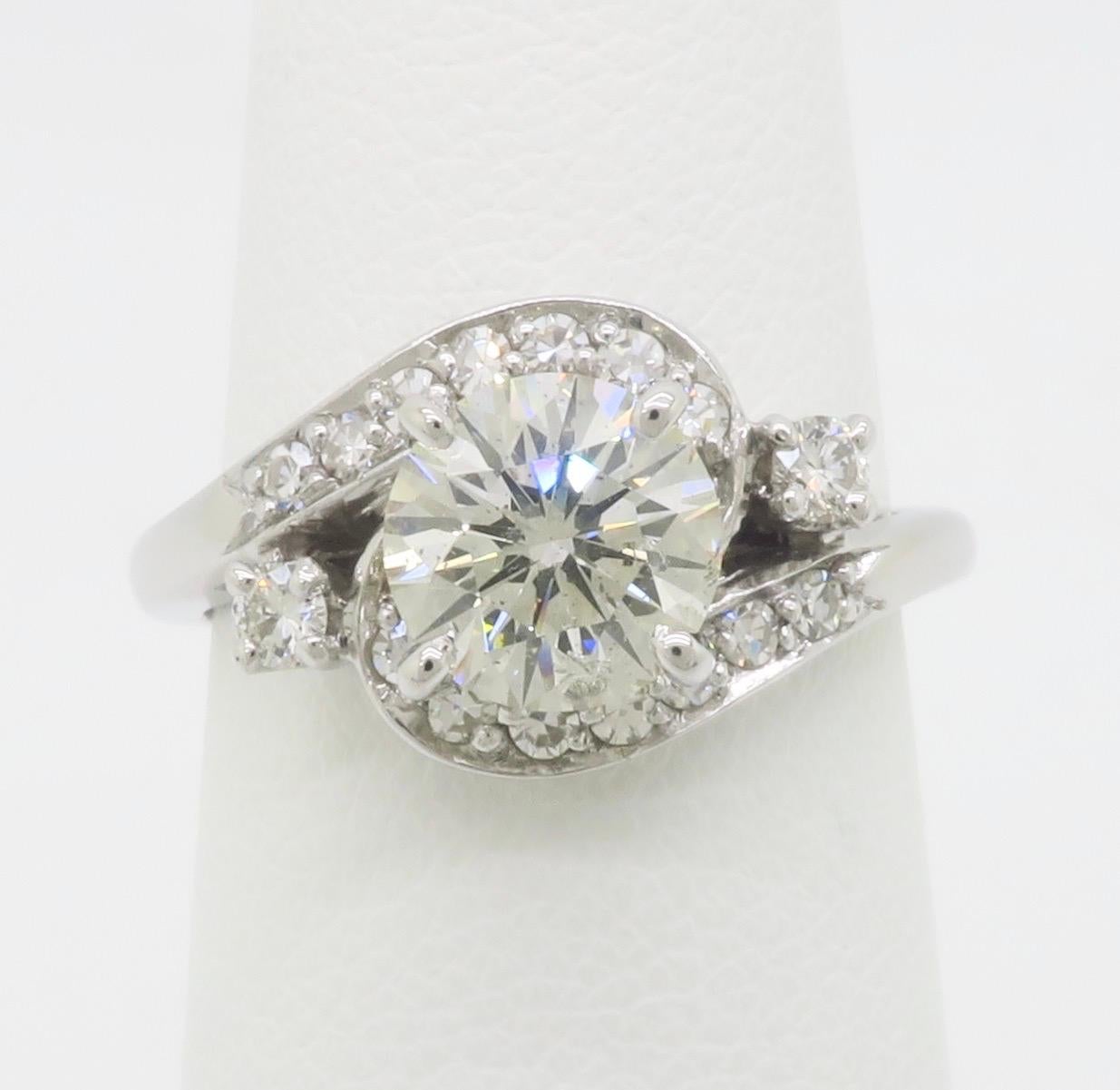 Round Cut GIA Certified Vintage 1.48CTW Diamond Ring For Sale