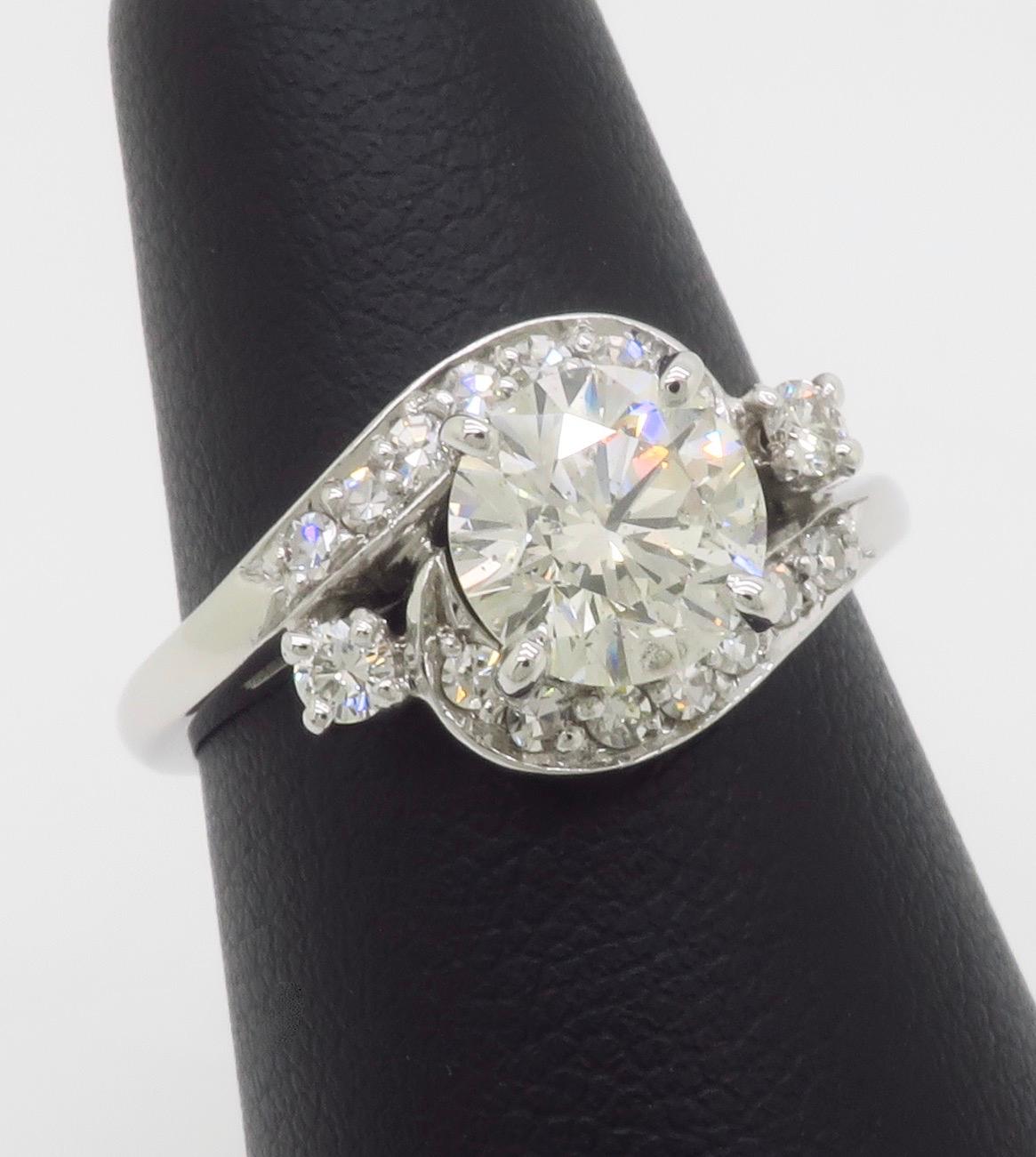 GIA Certified Vintage 1.48CTW Diamond Ring For Sale 3