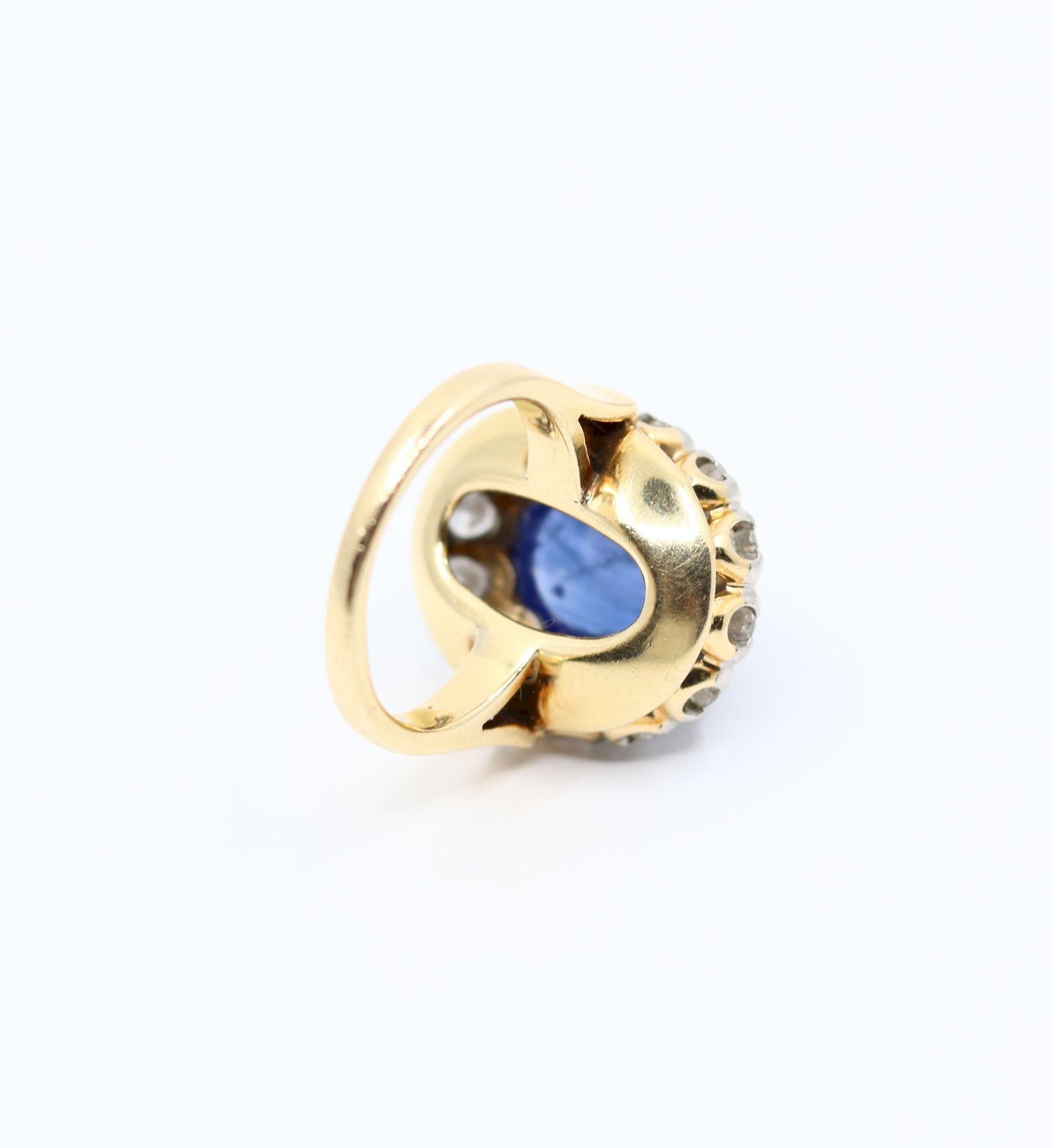 GIA Certified Vintage 14KT Gold Sapphire Cabochon Diamond Ring For Sale 2