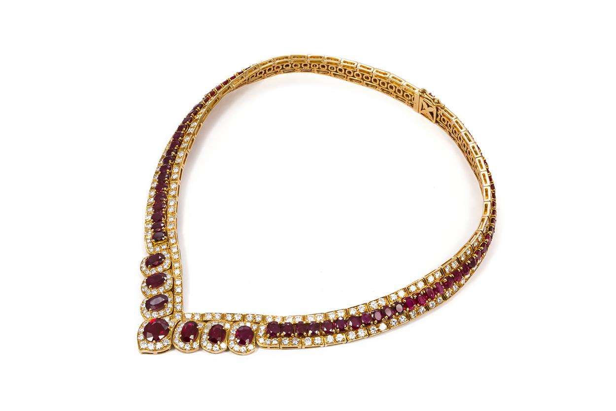 Contemporary GIA Certified Vintage 18 Karat Yellow Gold Diamond and Ruby Graduated Necklace