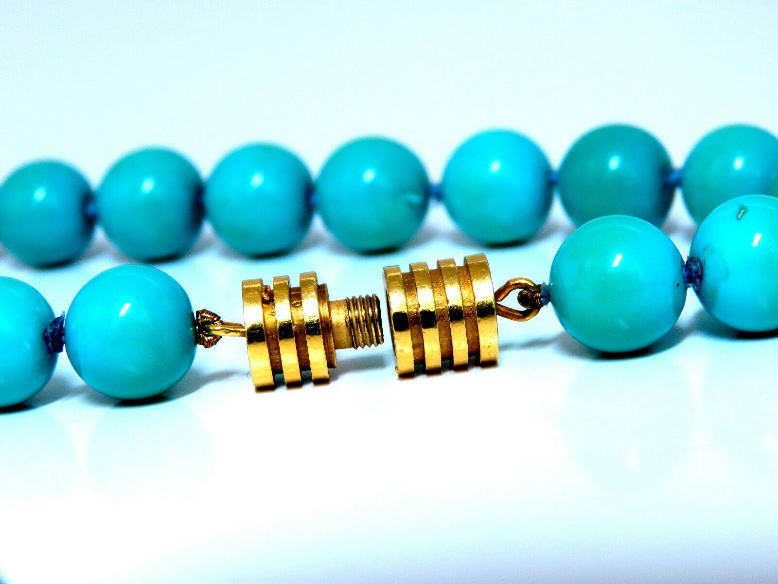 GIA Certified: 300ct Natural Turquoise Bead necklace


Ranging 9.6-10mm

17 inches long

39 beads.

18kt clasp