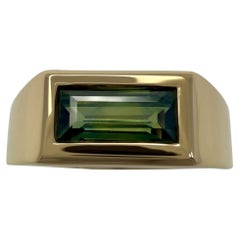 GIA Certified Vivid Green Untreated Australian Sapphire 18k Gold East West Ring