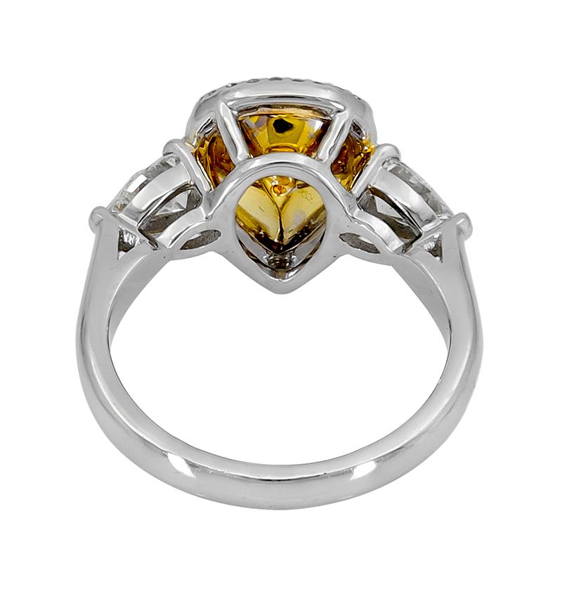 GIA-zertifizierter lebhaft gelber und orangefarbener birnenförmiger Diamant-Verlobungsring (Zeitgenössisch) im Angebot