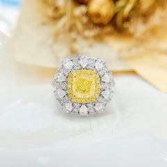 GIA Certified VVS1 1.50 CT Fancy Yellow Diamond Cocktail Ring