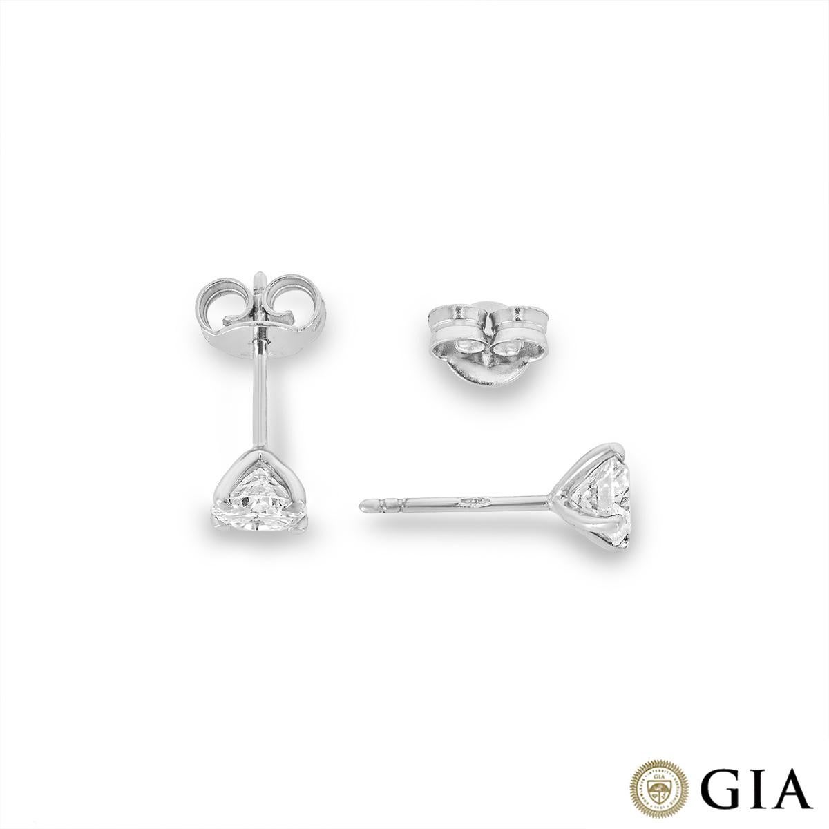 GIA Certified White Gold Diamond Earrings 1.04ct TDW In Excellent Condition For Sale In London, GB