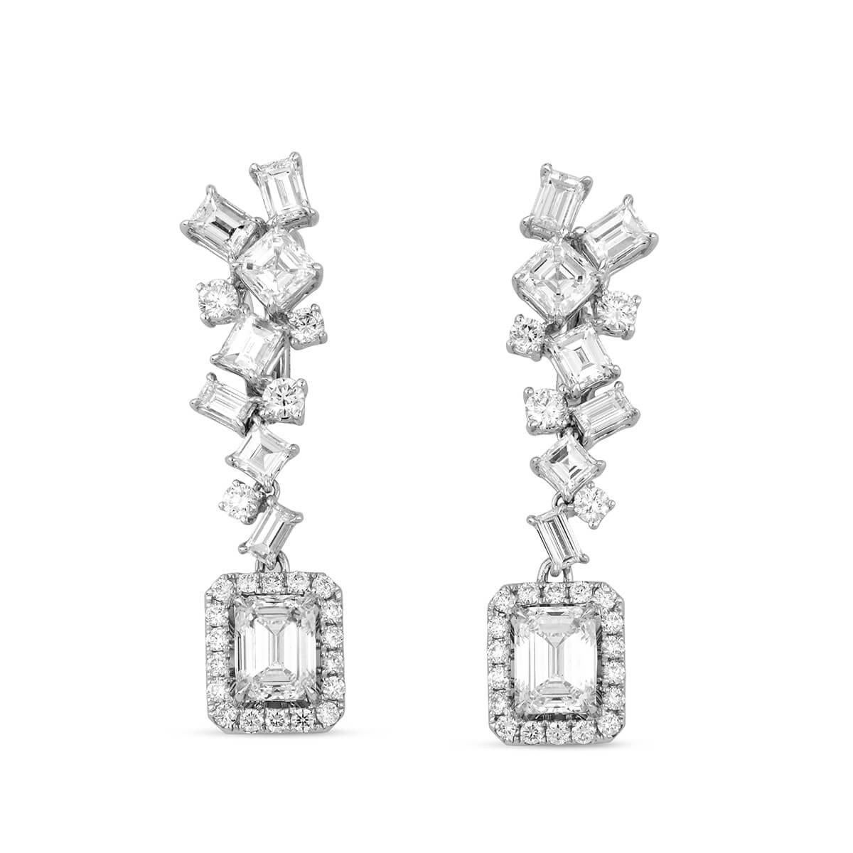 GIA Certified White Gold Emerald Cut Dangle Earrings, 4.17 Carat In New Condition In Knightsbridge, GB