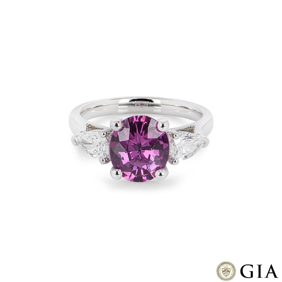 GIA-zertifizierter Ring aus Weißgold mit rosa Saphir und Diamant 2,44 Karat (Ovalschliff)