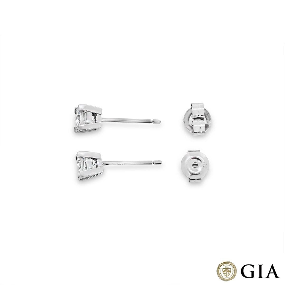 GIA Certified White Gold Princess Cut Diamond Earrings 1.01ct TDW In Excellent Condition For Sale In London, GB