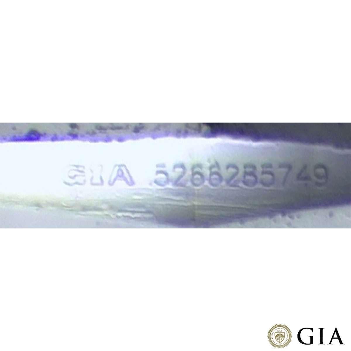 GIA Certified White Gold Round Brilliant Cut Diamond Ring 0.94ct F/VS2 In New Condition For Sale In London, GB