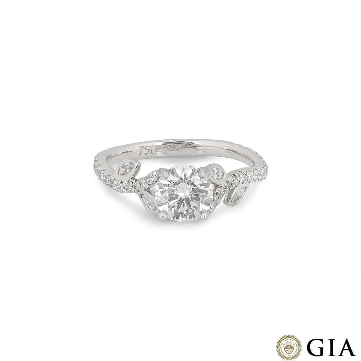 Taille ronde Bague en or blanc certifiée GIA avec diamant taille ronde brillant 1,01 carat E/VVS1 en vente