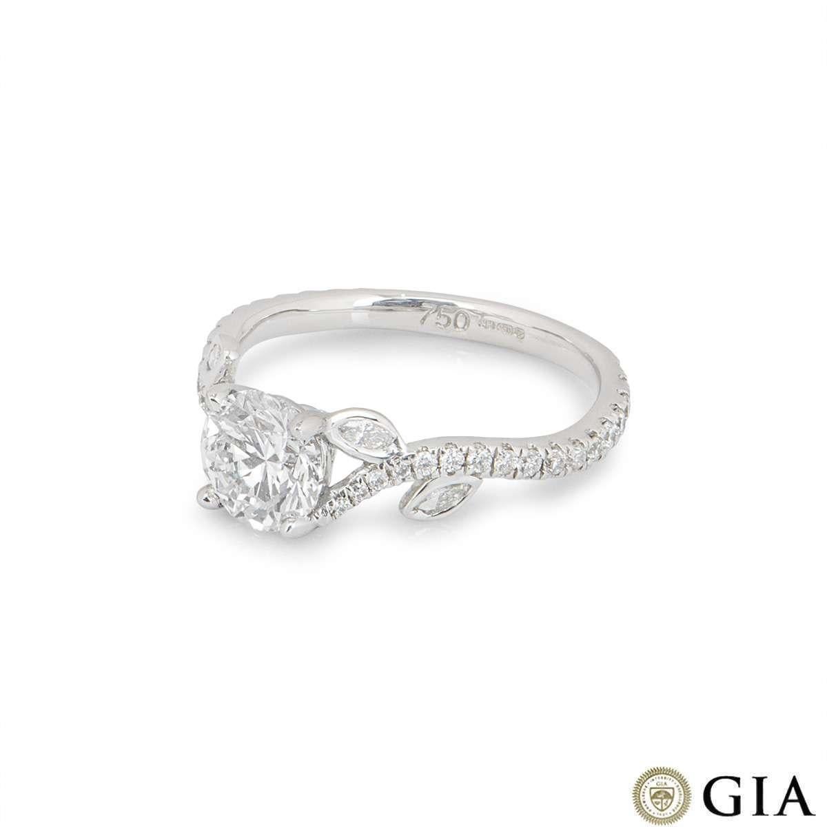 GIA Certified White Gold Round Brilliant Cut Diamond Ring 1.01ct E/VVS1 In New Condition For Sale In London, GB