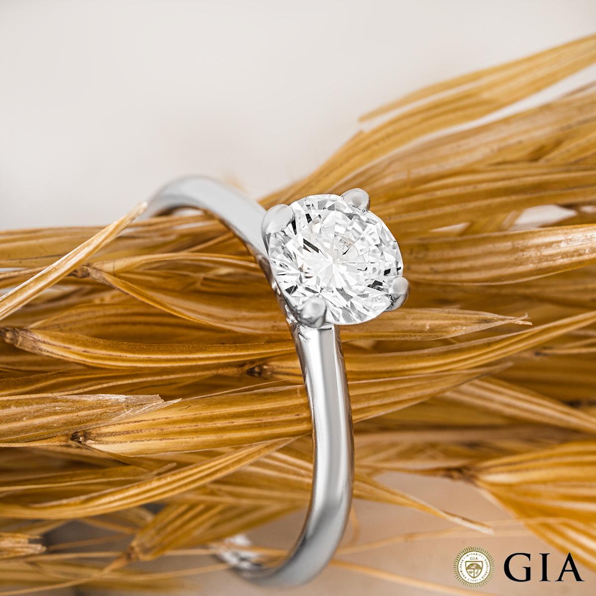 GIA-zertifizierter Ring aus Weißgold mit rundem Diamanten im Brillantschliff 1,10 Karat G/SI1 im Angebot 2