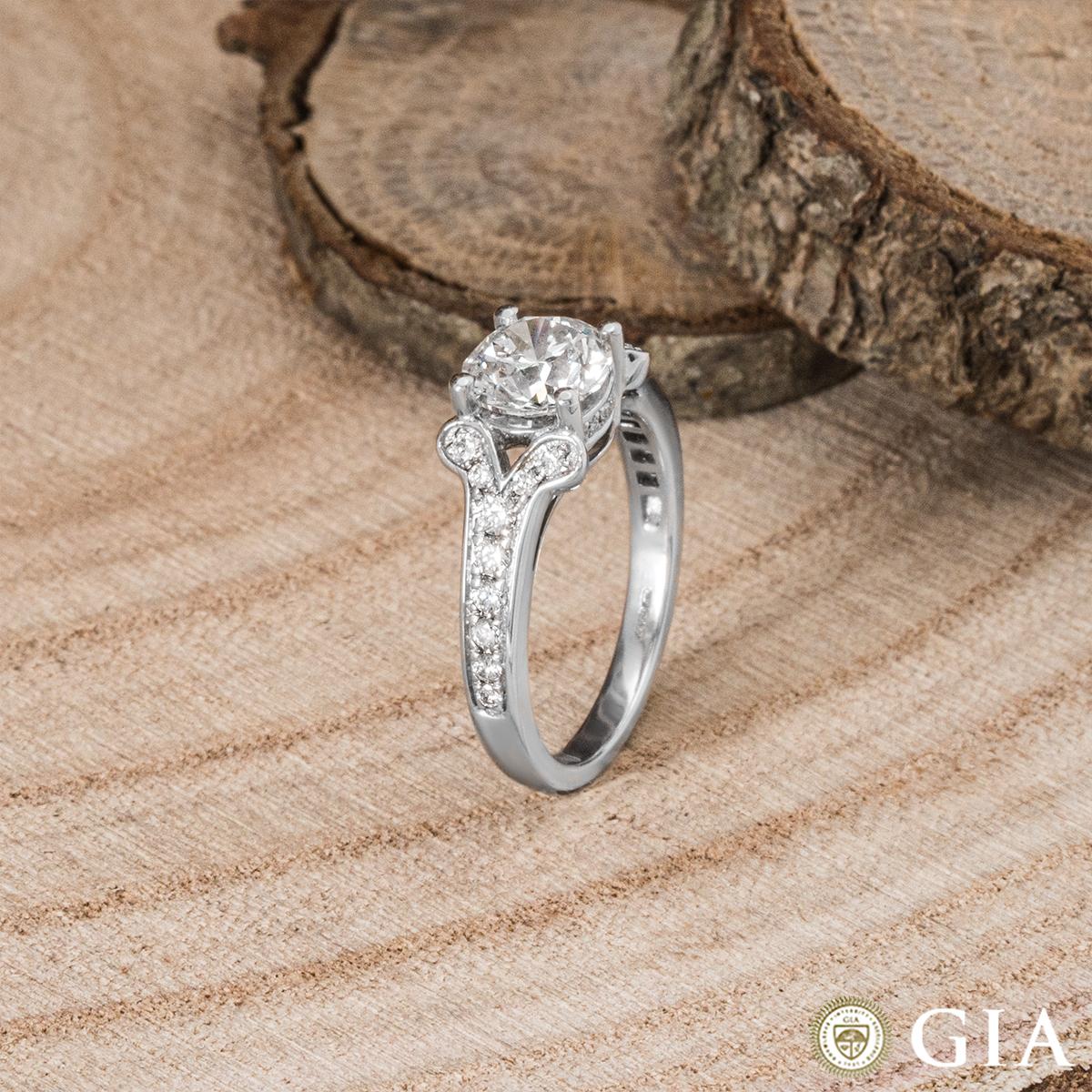 GIA-zertifizierter Weißgold-Diamantring mit rundem Brillantschliff 1,50 Karat F/SI1 im Angebot 2