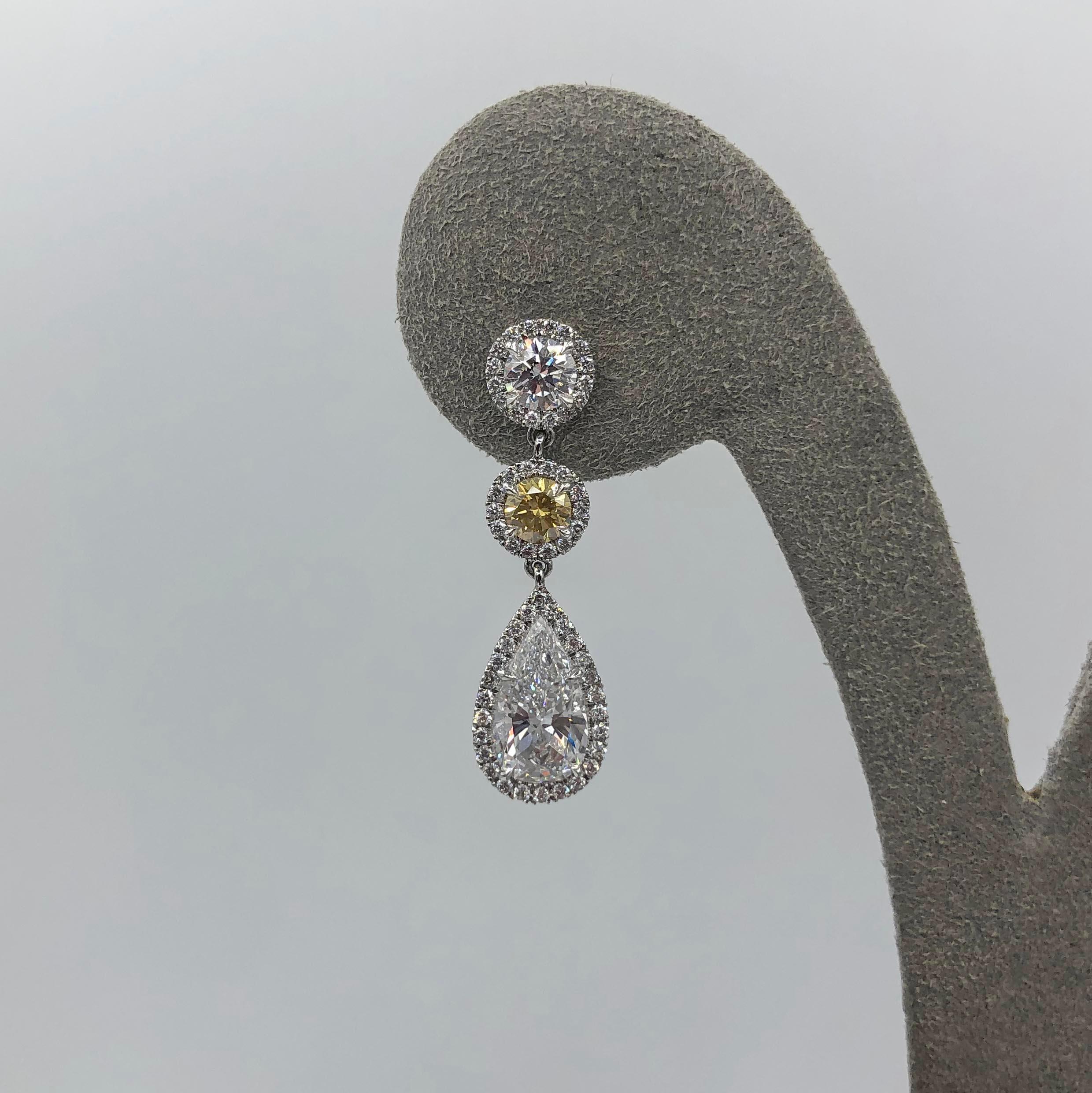 Roman Malakov GIA Certified 2.07 Carats Total Pear Shape Diamond Dangle Earrings For Sale 1