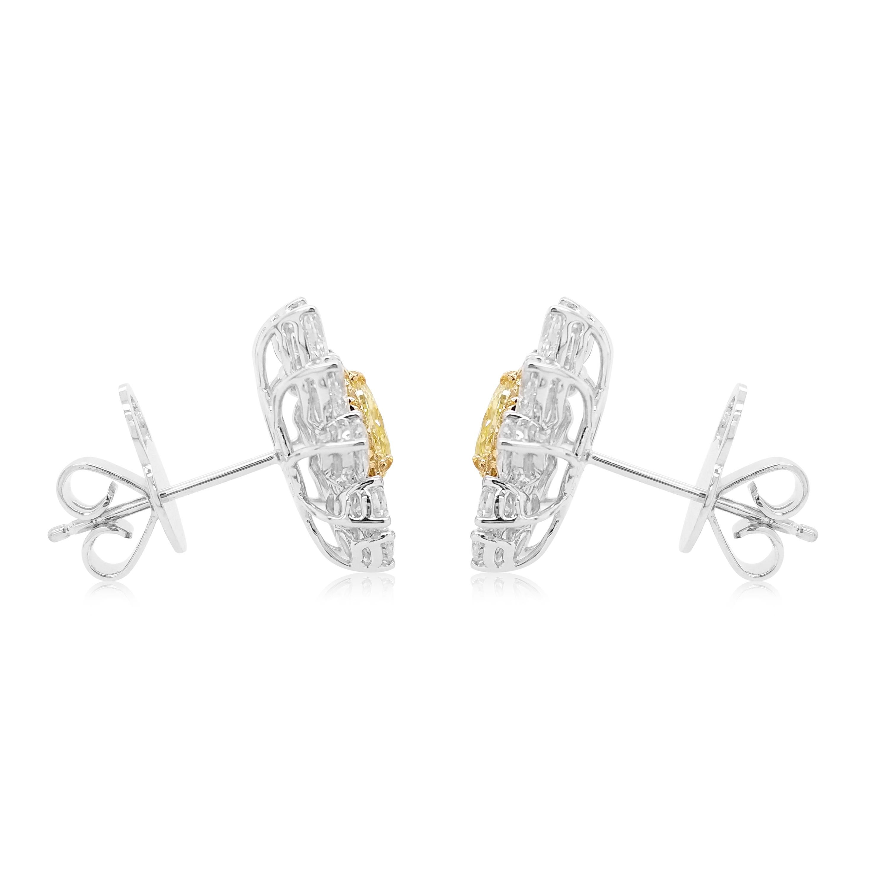 Oval Cut GIA Certified Yellow Diamond 18K Gold Stud Earrings