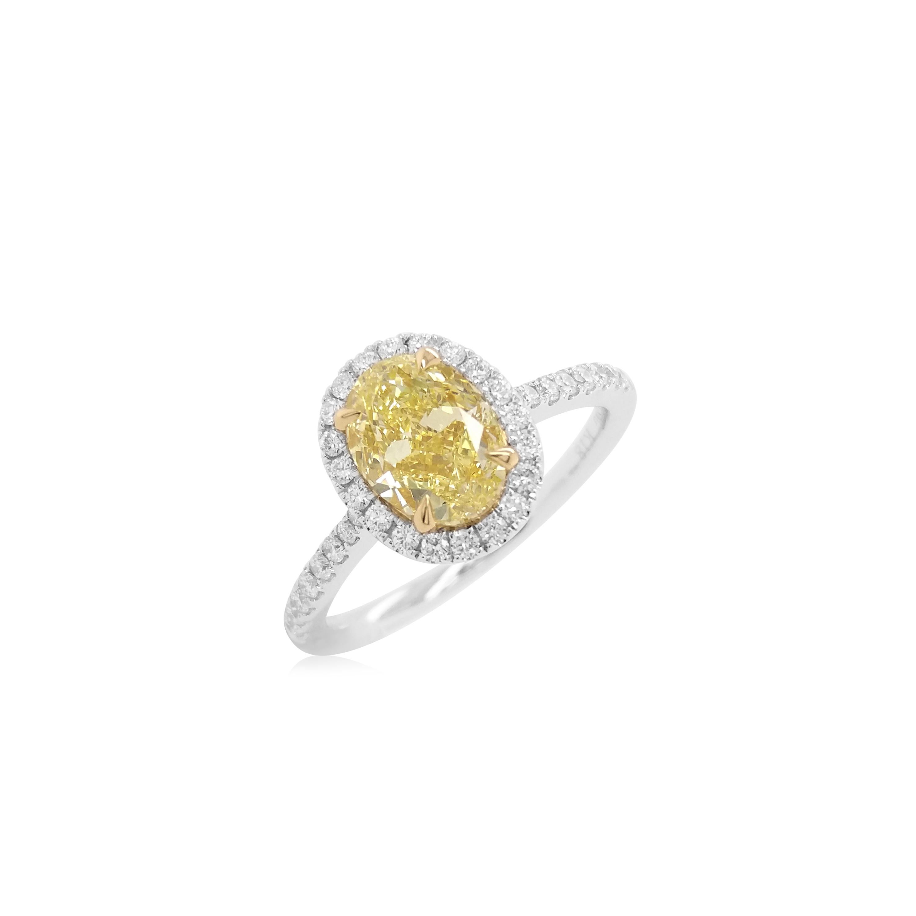Oval Cut GIA Certified Yellow Diamond White Diamond 18K Gold Bridal Ring For Sale