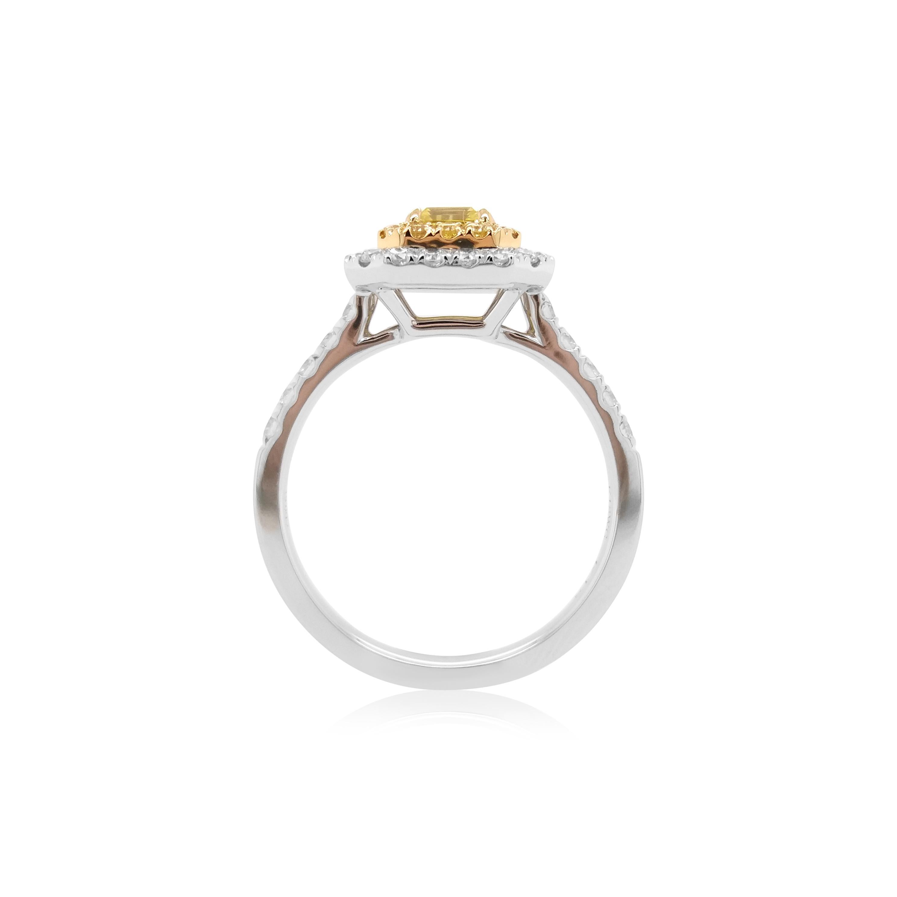 Contemporary GIA Certified Yellow Diamond White Diamond 18K Gold Engagement Ring