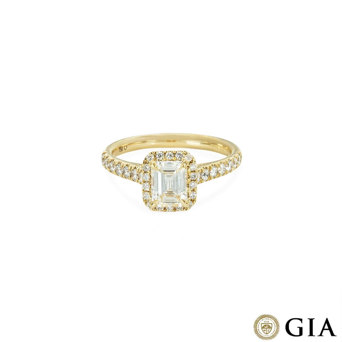 GIA Certified Yellow Gold Emerald Cut Diamond Ring 0.95ct F/VVS1 In New Condition For Sale In London, GB