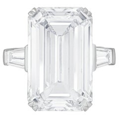 GIA Certifield Anillo de diamantes talla esmeralda de 8,01 quilates con baguette cónica