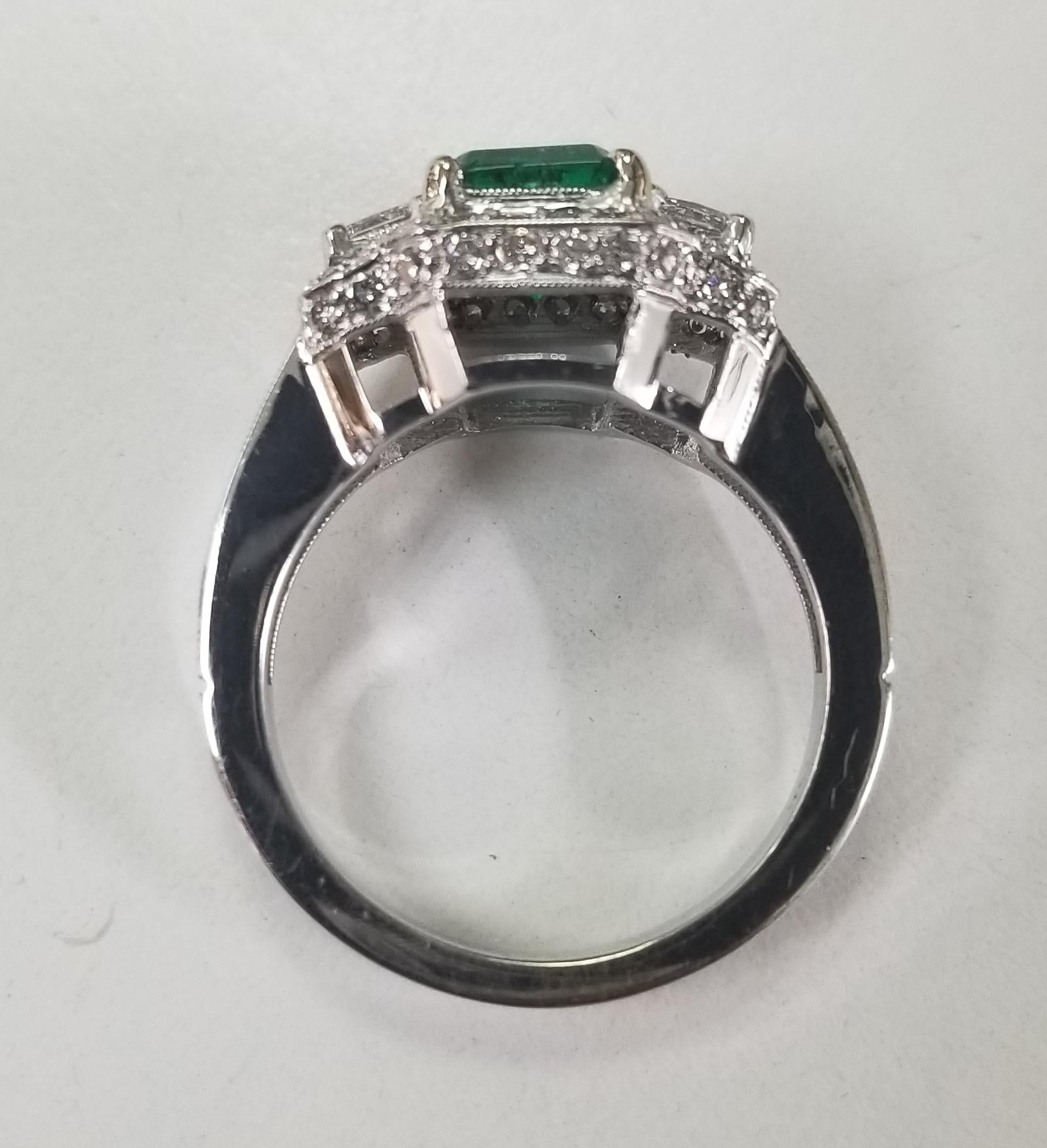 Contemporary GIA Certified 1.05 Carat Emerald 14 Karat Square Emerald and Halo Diamond Ring For Sale