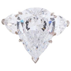 GIA Certifiied 5 Carat Pear Cut Diamond with Side Diamonds