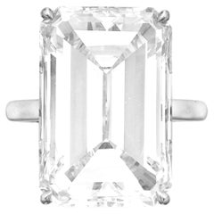 GIA Cetified 11.26 Carat Emerald Cut Diamond Platinum Ring